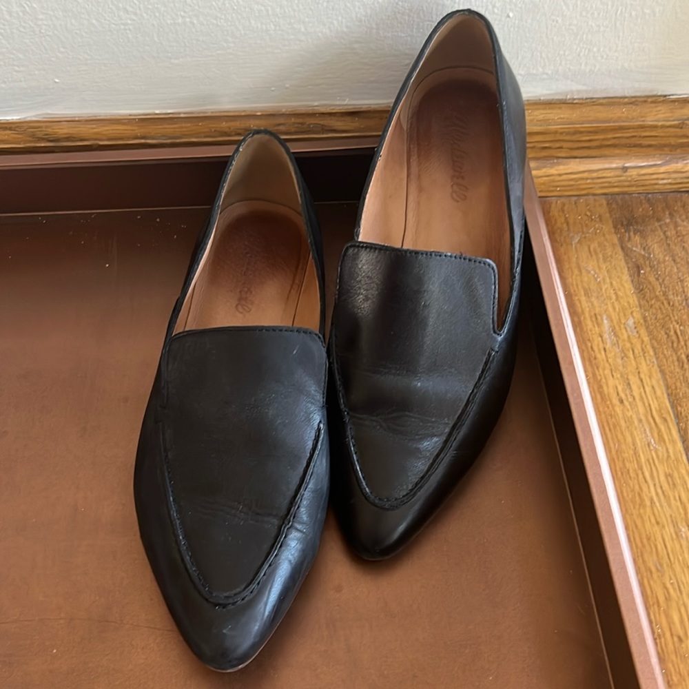 Madewell size 8 black leather loafers